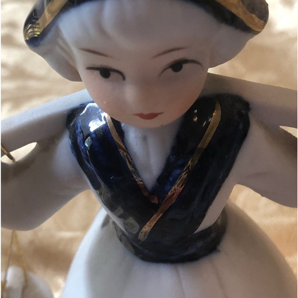 Porcelain Dutch Milk Maid Water Girl Figurine Bell - Picture 7 of 9